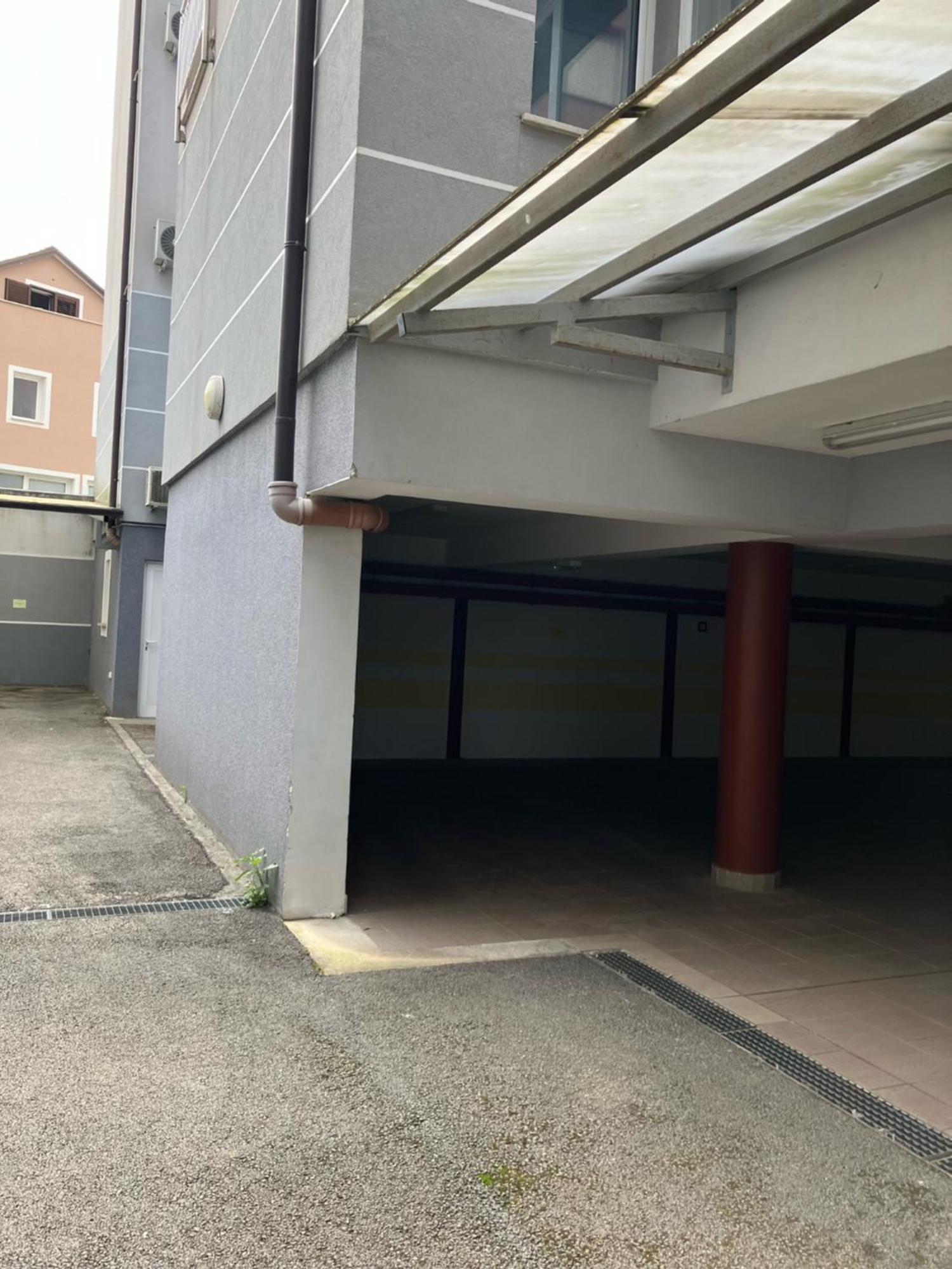 Apartment Capriati With Parking Garage Umag Exterior photo